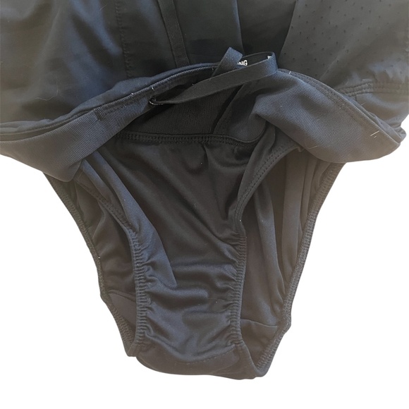 Nike Women’s Black Dri-Fit Running Shorts | Small - Picture 9 of 11